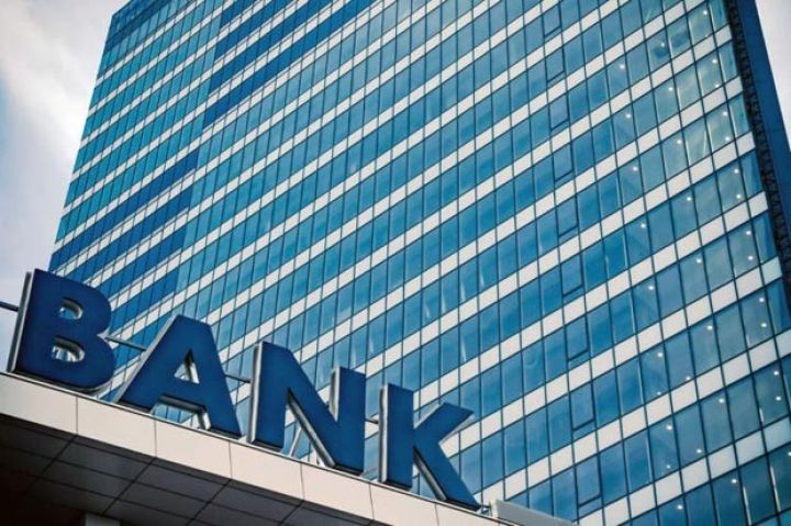 Cəmi 8 bank əməliyyat mənfəətini artırmağı bacarıb
