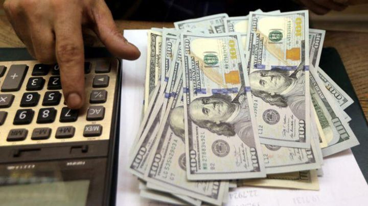 "Dolların dəyərdən düşməsi davam edə bilər"