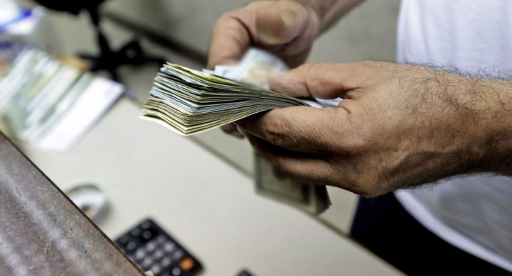 Azərbaycanda kredit qoyuluşlarında anormallıq!