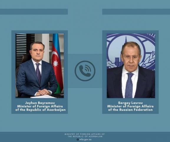 Azərbaycan və Rusiya xarici işlər naziri  arasında telefon danışığı oldu