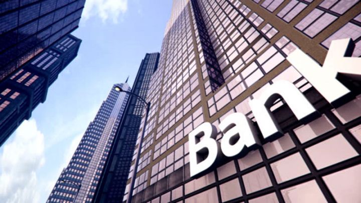 20 bankın öhdəlikləri artıb