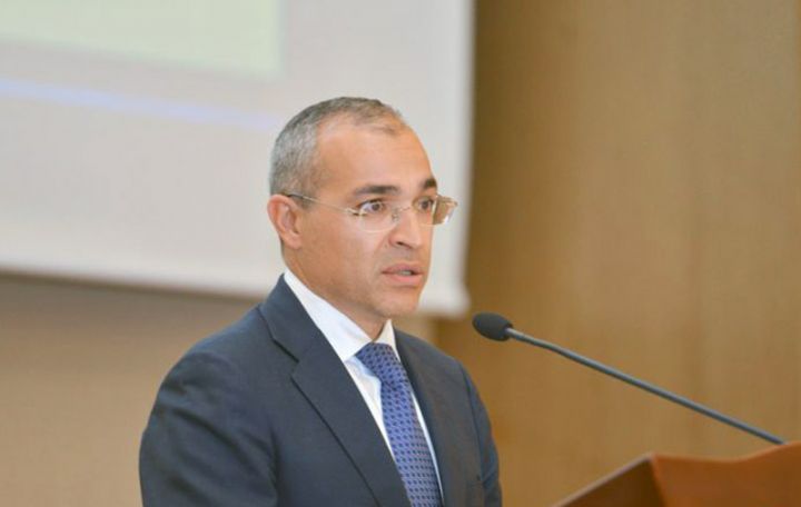 Nazir: Əmək müqavilələrinin sayı 210 min artıb