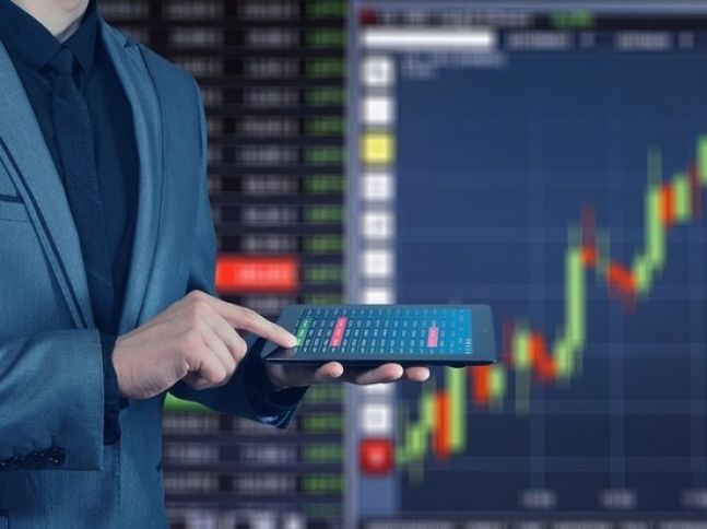 Ruslar foreksdə rekord məbləğdə itiriblər