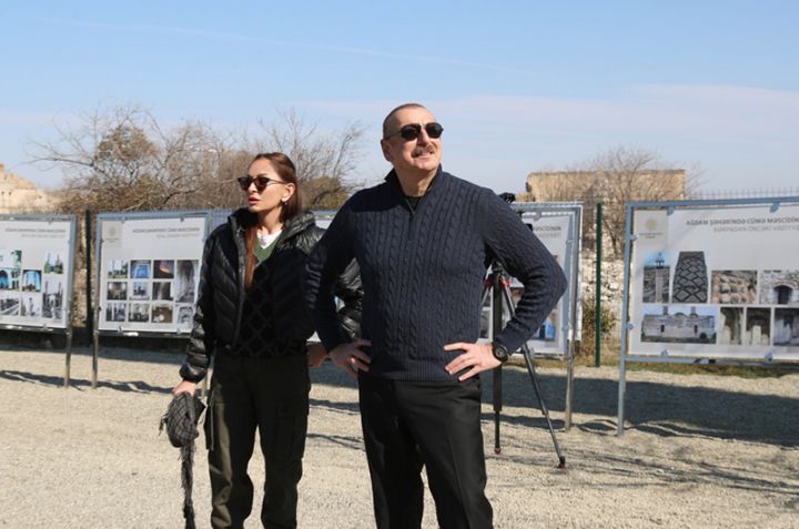 "Qarşımızda böyük işlər vardır, yerli və xarici şirkətlər tərəfindən planlar işlənilir" - PREZİDENT ÇIXIŞ EDİB