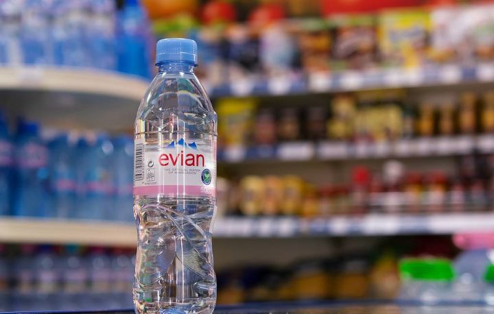Danone, Evian və Alpro məhsullarının Rusiyaya tədarükünü dayandırdığını açıqladı