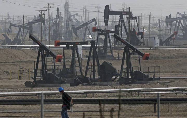 OPEC+ texniki komitəsi 2022-ci ildə neftə tələbat artımı proqnozunu aşağı salıb