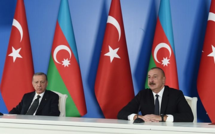 "Bir il ərzində iki hava limanını açmaq hər ölkənin bacara biləcəyi bir iş deyildir"