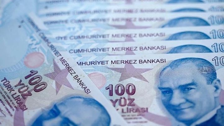 "Məhdudiyyətlər yumşaldılsa Türk Lirəsi 12 faiz bahalaşacaq"