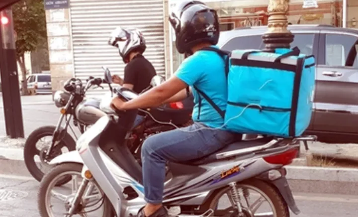 Dəbilqəsiz moped idarə edənlər cərimələnəcək