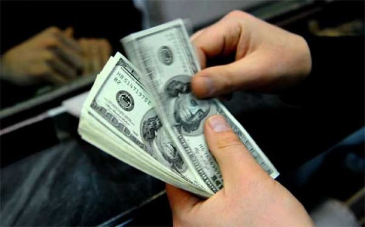 Dolları ən baha alan və ən ucuz satan banklar 