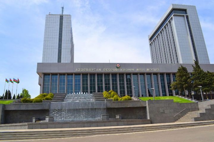 Hökumət hesabat verir