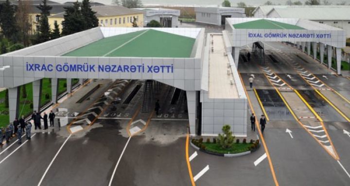 Martda Azərbaycanın ixracı və idxalı azalıb