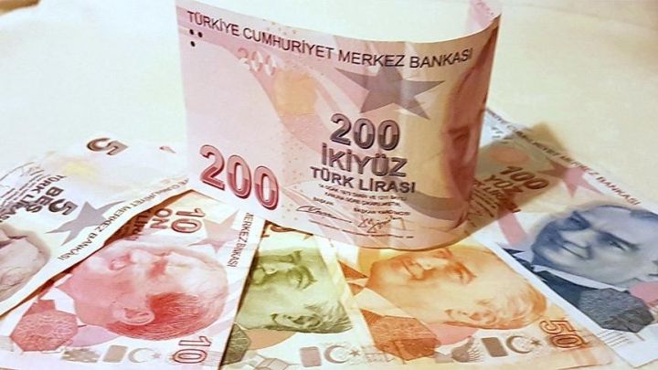 Türkiyədə seçki yaxınlaşır, Lirə ucuzlaşır