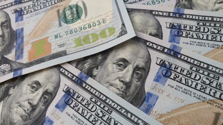 Dolların sabaha olan rəsmi məzənnəsi açıqlandı