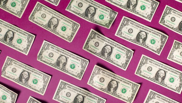 Azərbaycanda kreditlərin dollarizasiyası devalvasiyadan əvvəlki səviyyəyə yaxınlaşır