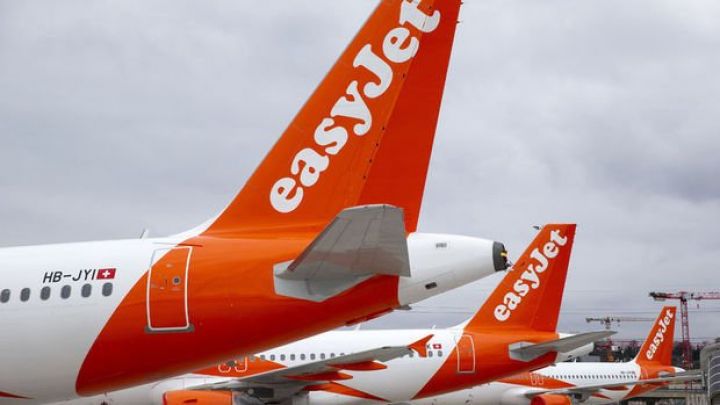 EasyJet 15 İyunda uçuşlara  başlayacaq