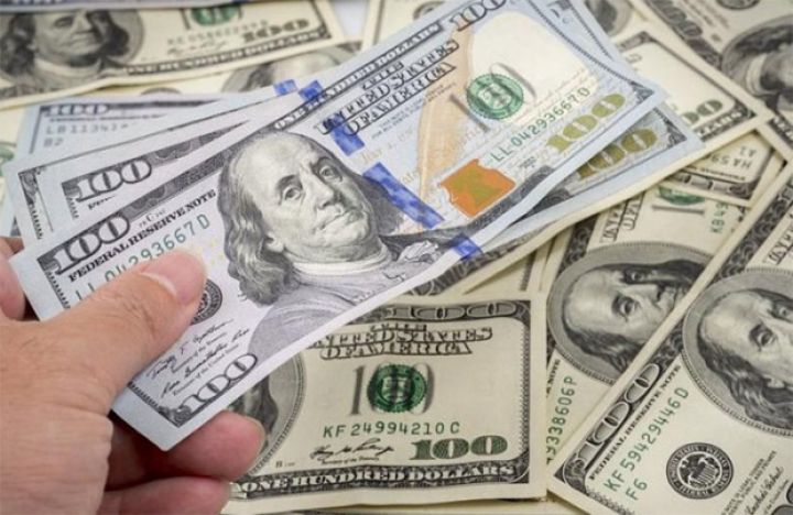 Banklarda Dollar, Avro, Rubl və Lirənin alış-satış qiymətləri