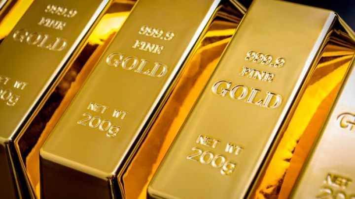 Qızılın qiyməti yenidən 1900 dolları keçdi