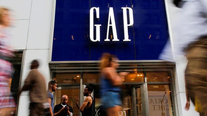 Məşhur geyim markası 19 mağazasını bağlayacaq