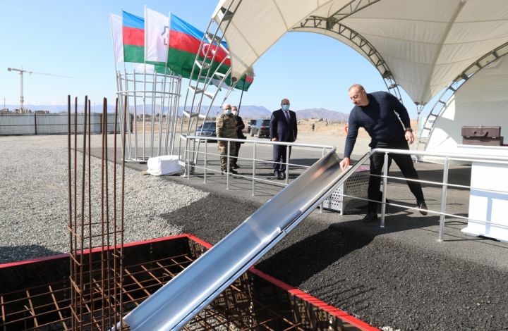 Prezident “PMD Projects” şirkətinin inşa edəcəyi otelin təməlini qoydu