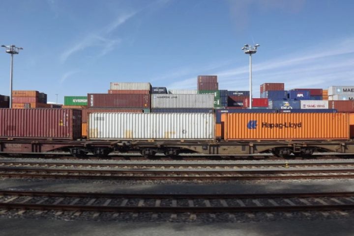 Rusiyadan gedən yüzlərlə yük vaqonu Finlandiyada dayandırılıb