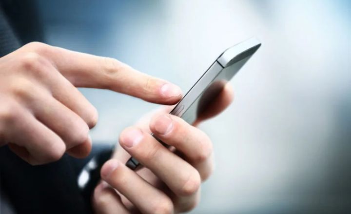 Azərbaycanda mobil telefon istifadəçilərinin sayı artıb