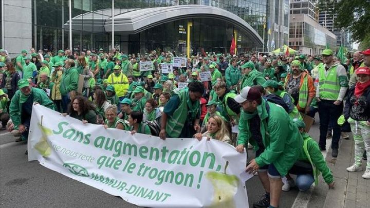 Avropada bahaçılığa görə etiraz aksiyası keçirildi - “Həyat çox bahadır, maaşların artırılmasını istəyirik”