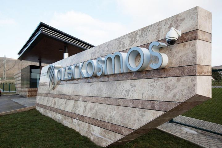 “Azərkosmos”un hüquqi statusu müəyyənləşib