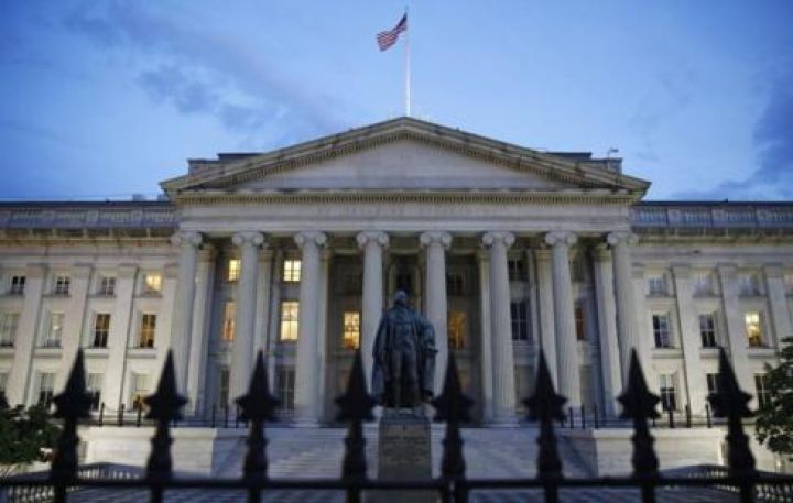 ABŞ-ın dövlət borcu bir aydan az müddətdə 500 milyard dollar artıb.