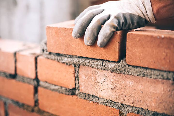 Azərbaycanda tikinti materiallarının istehsalı azalıb