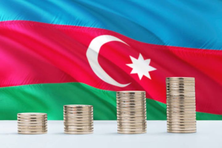 Dövriyyədə olan nağd pulun və bank ehtiyatlarının cəmi məbləği açıqlandı